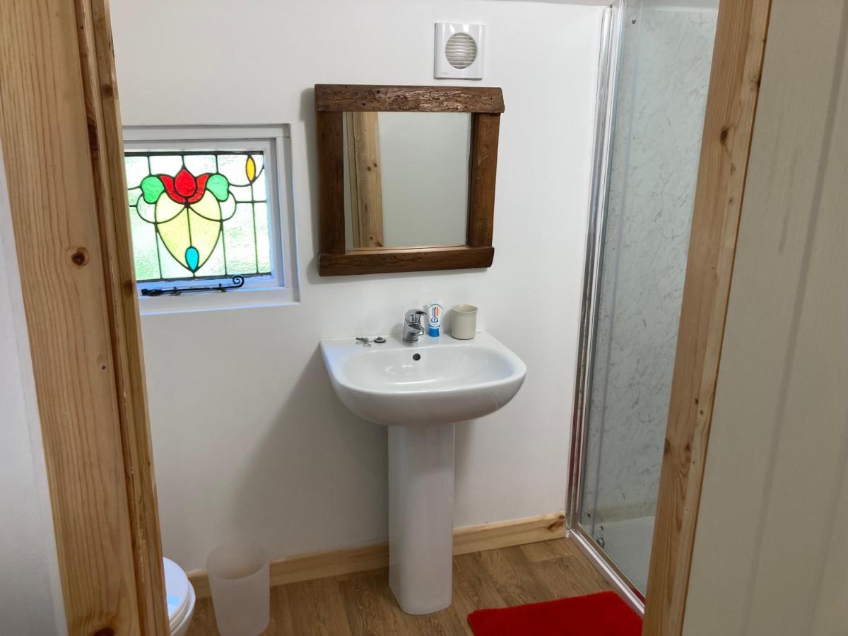 Honey Bee Cabin Llandysul Ngoại thất bức ảnh